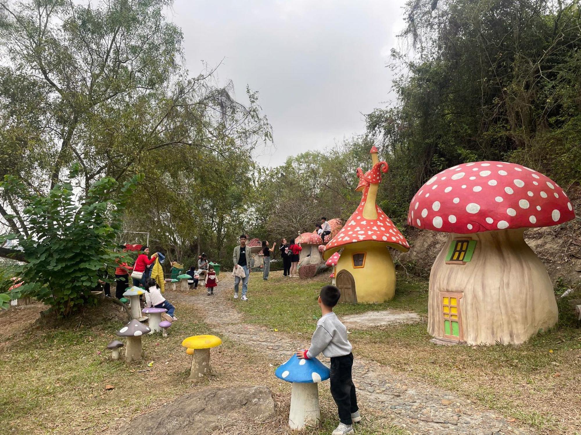 Khu Du Lich Sinh Thai Nui Ngam Nam Dinh Exteriör bild
