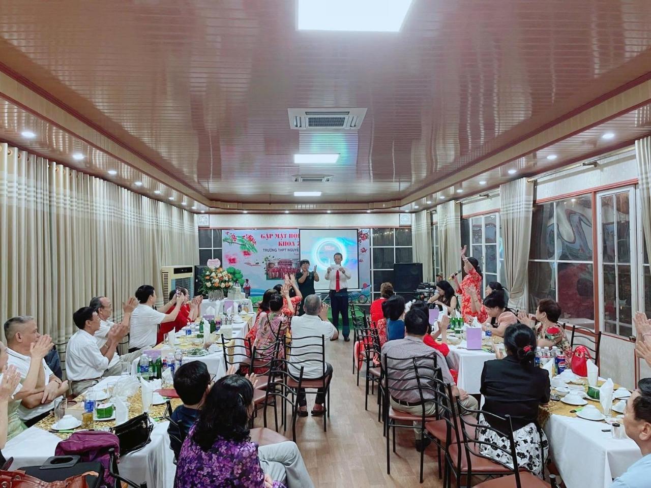 Khu Du Lich Sinh Thai Nui Ngam Nam Dinh Exteriör bild